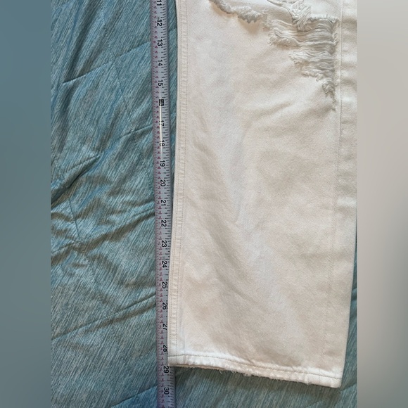 AGOLDE 90s Fit Distressed White Jeans. Size 29 - Picture 8 of 8